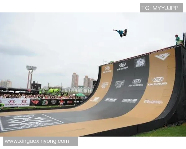 武汉滑板队在极限运动嘉年华中以99分高居积分榜首位